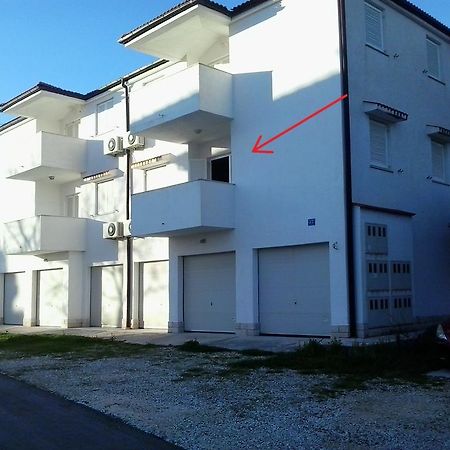 Apartment Kiko Rogoznica  Rom bilde
