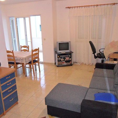 Apartment Kiko Rogoznica  Rom bilde