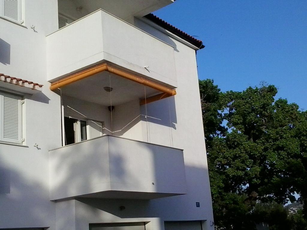 Apartment Kiko Rogoznica  Rom bilde