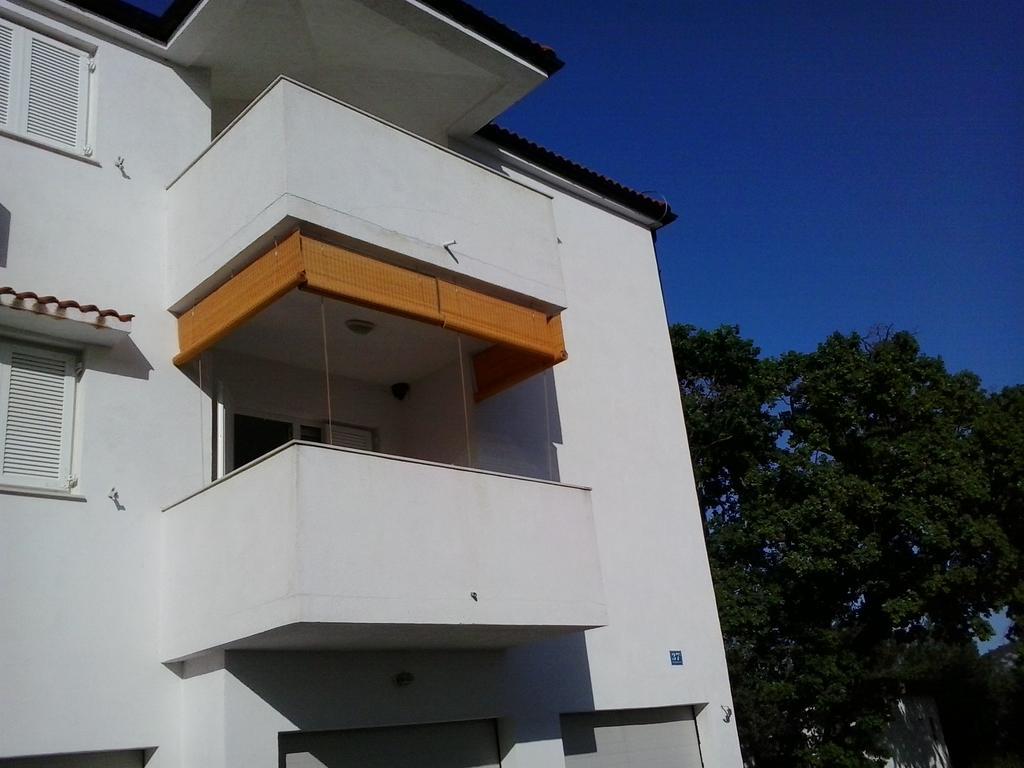 Apartment Kiko Rogoznica  Rom bilde